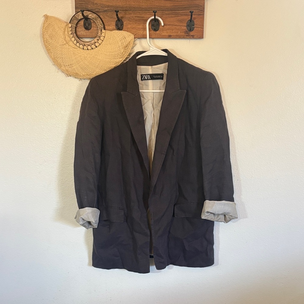 Zara woman’s Dark Gray Lightweight Jacket